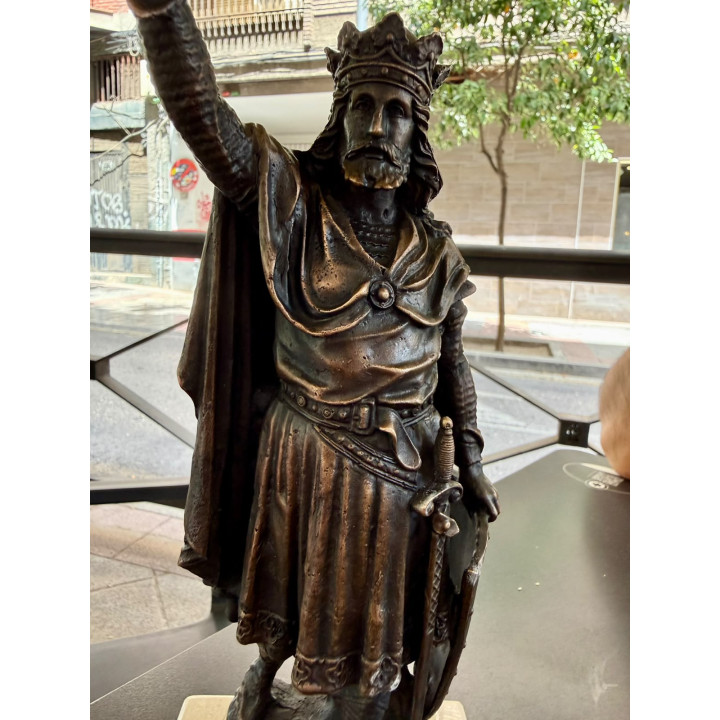 Escultura de Don Pelayo