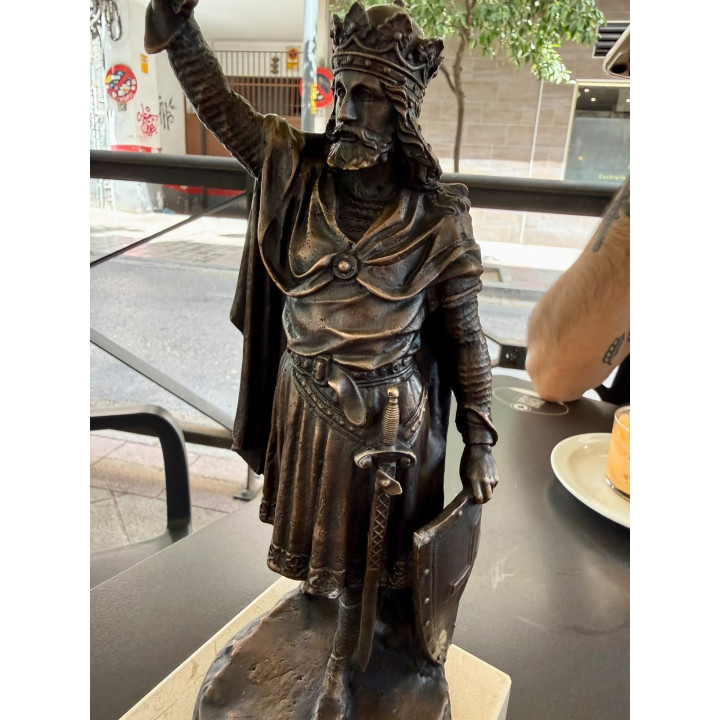 Escultura de Don Pelayo
