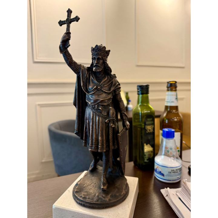 Escultura de Don Pelayo